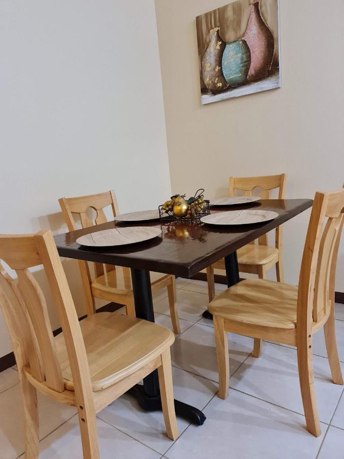 פאלם ביץ' Sandpiper Beach Apartments מראה חיצוני תמונה